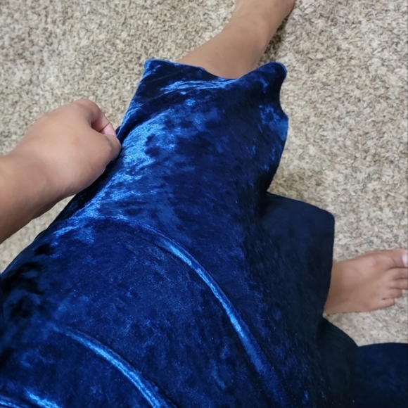 SHEIN COBALT BLUE CRUSHED VELVET MERMAID MIDI DRESS SIZE LARGE - Picture 3 of 6